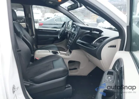 2020 Dodge Grand Caravan Sxt z USA, uszkodzony, nr VIN 2C4RDGCG0LR169510